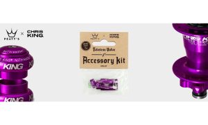 Peaty's accessory kit Tubeless ventila 42mm Violet